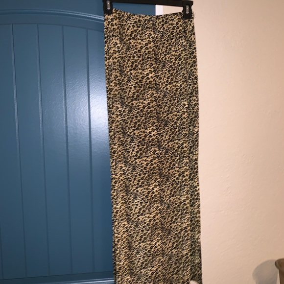 ESSEX USA Cheetah print full skirt, S - Picture 4 of 8